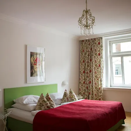 Hotel In 3*