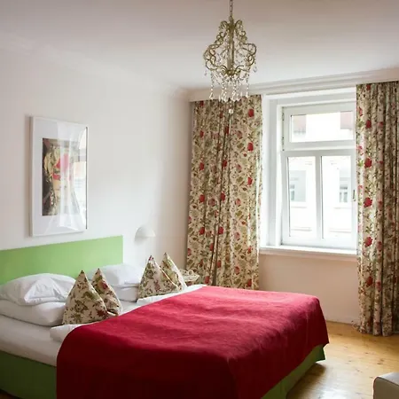 In Hotel Munique